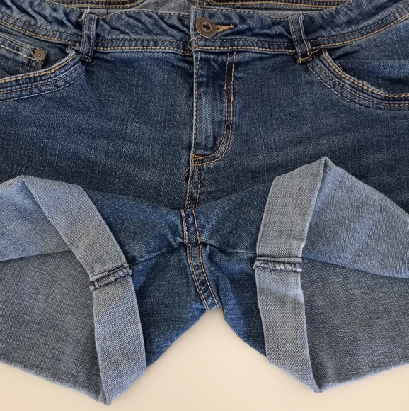 Arizona Jeans Cuffed Plus Size Shorts Girls Size 18 1/2 Plus - Picture 10 of 12